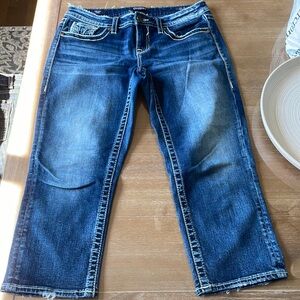 Vigoss Chelsea capri 7/8 21 inseam